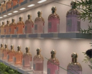<br><br><br><br><br><br><br><br><br><br> Retail Design